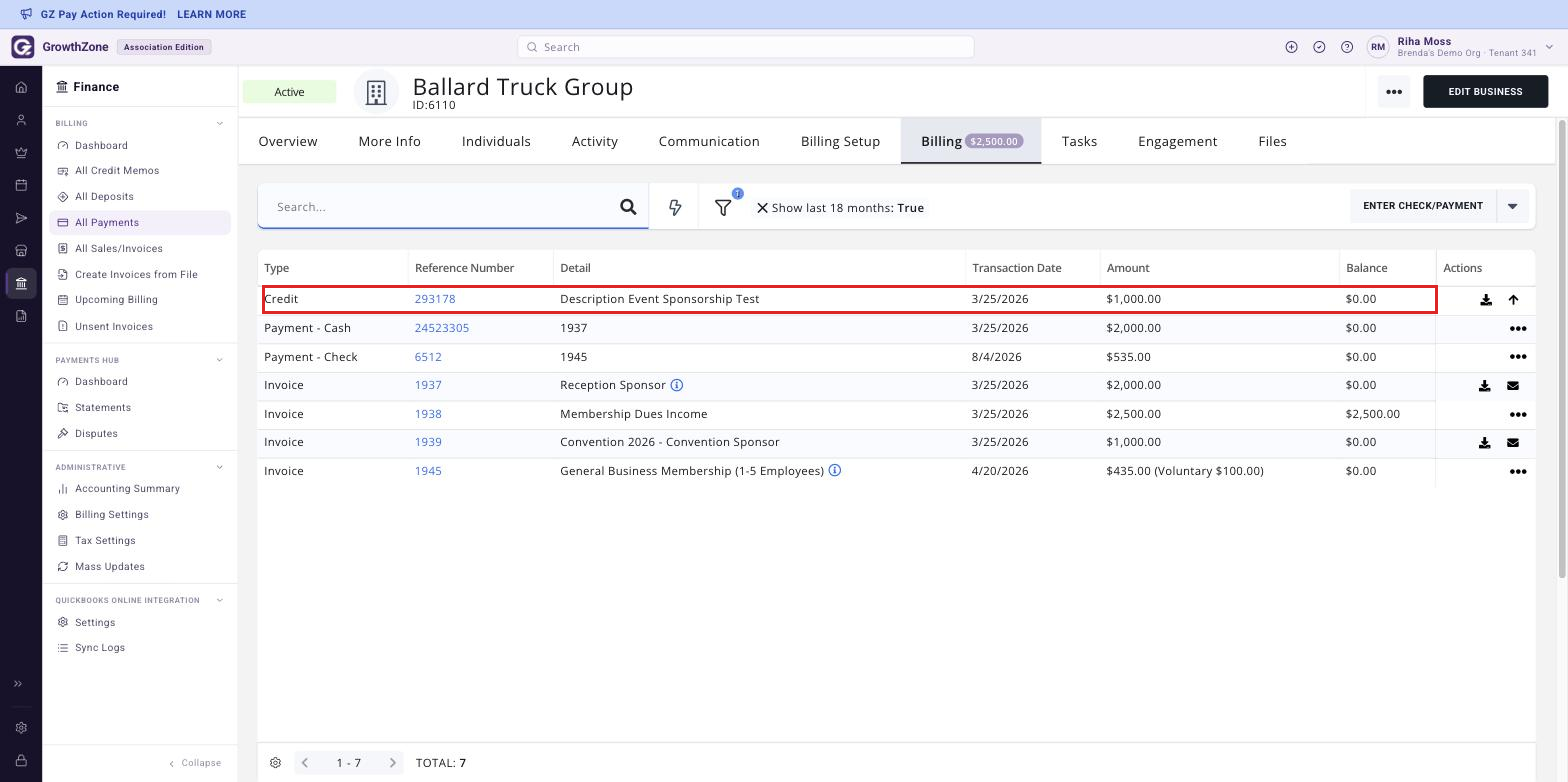 Contact record Billing tab with the credit memo list boxed